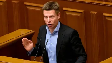 «А як же піхотно-штурмовий контракт?»: нардеп Гончаренко заявив, що Федоров отримав бронь відразу після відставки