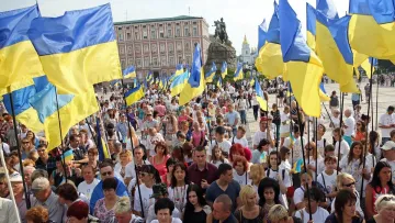 Населення України скоротилось на мільйони: скільки людей залишилось в нашій країні на четвертий рік війни