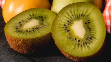 Коли краще їсти ківі: користь для сну, імунітету та травлення - поради лікарів
