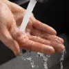 В Україні стрімко дорожчає холодна вода: скільки доведеться платити та чому