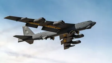 Випробування радарів обернулося трагедією: що відомо про падіння B-52 неподалік Лос-Анджелеса