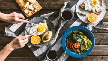 Вечірній перекус: як їсти на ніч, щоб схуднути і почуватися добре