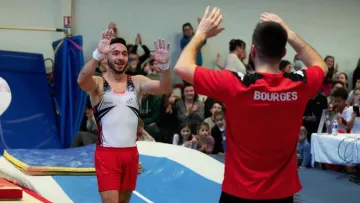 Назар Чепурний виграв Кубок світу: гімнаст здобув бронзу на останньому етапі, утримавши лідерську позицію