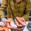 Як обрати безпечну рибу: лікар назвав головні ознаки свіжості та ризики ботулізму