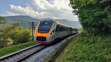 Кабмін запроваджує програму «3 000 кілометрів Україною»: коли та як можна скористатися ініціативою