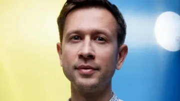 «Ти, чепушило!»: Дмитро Ступка влаштував перепалку з військовим у соцмережах