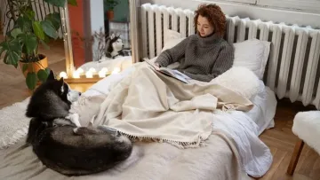 Як не замерзнути в холодній квартирі: фахівчиня назвала головне правило