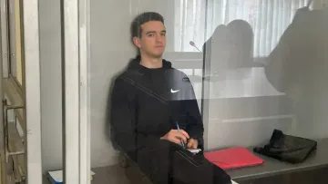 Протест за ґратами: обвинувачений у справі Фаріон здивував суддів спробою самогубства на светрі - відео