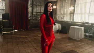 Злата Огневіч повторила челендж Мадонни: танцювальні присідання підкорили мережу - відео