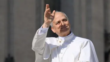 Несподіваний вантаж із Ватикану: що Папа Римський екстрено передав Україні до Різдва