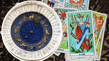Таро-гороскоп на тиждень: кому пощастить, а хто отримає важливі уроки
