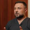 «Сміялася, аж піснула»: уролог розповів, як назавжди забути про нетримання сечі