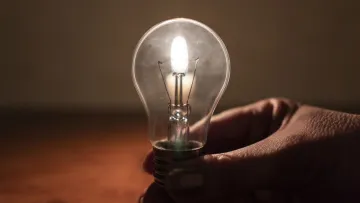 росія вдарила по енергосистемі у восьми областях України: Міненерго повідомило про наслідки атаки