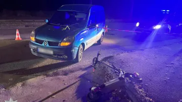 У Києві п’яний водій Renault збив 15-річного хлопця на електросамокаті: як це відбулося та чи буде покарання