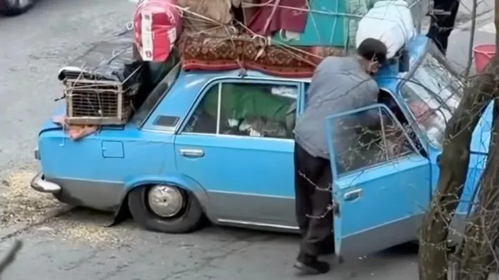 Їхав на поламаному ВАЗі з усіма пожитками та розчулив мережу: Гороховський допоможе чоловіку з вірусного відео