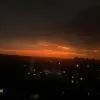 Наче цунамі над містом: мережу підкорили химерні фото грозового неба у Києві