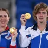 Російські прапор і гімн повернуться на міжнародні змагання: скандальне рішення федерації спортивної гімнастики