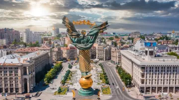 Місто сили та прихисток: Осадча, Тан, Вакарчук, Барських та Кухар привітали столицю з Днем Києва