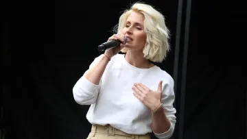 «Мені знову доведеться йти до ТЦК»: співачка М’ЯТА поділилася болем через бюрократію та стан хворого сина