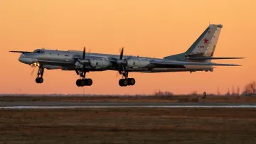 Сили оборони знищили російський Ту-95: Зеленський повідомив про удари по об'єктах рф