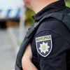 На Прикарпатті жінка двічі побила поліцейських: суд призначив їй понад три роки ув’язнення
