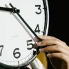 У березні Україна перейде на літній час: коли це станеться та як не «проспати» зміни