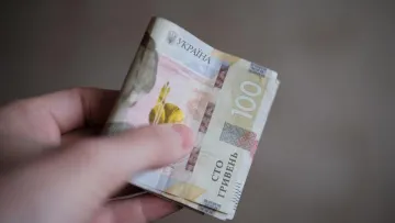 Пенсіонерам виплатять до 1000 грн надбавки: як отримати гроші і які категорії зможуть на них розраховувати