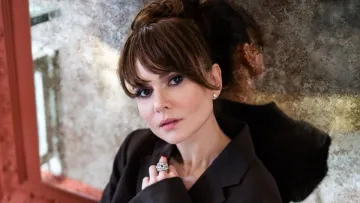 «Обличчя було в дірках»: актриса Олена Лавренюк розповіла про жахливі наслідки походу до косметолога