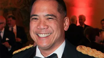 Випив літр чачі у Києві, загубив документи і отримав струс мозку: генерал США потрапив у скандал в Україні