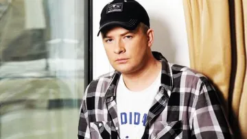 Андрій Данилко показав, як виглядав у 6 та 16 років: архівні фотографії Вєрки Сердючки