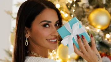 Вже підготувалась до Нового року: дружина Ліонеля Мессі зачарувала передріздвяною фотосесією