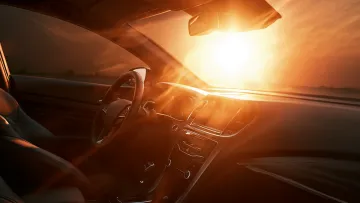 Салон авто в спеку може нагріватися до 50°С: експерти пояснили, як просте рішення допомагає уникнути перегріву