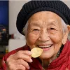 Має сімох дітей і з юності не працювала: китаянка Цзян Юецінь у 101 рік порушує всі правила здорового життя