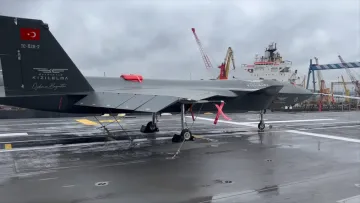 Байрактар перетворюється на винищувач: подробиці успішного експертименту в Туреччині