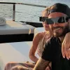 Вікторія Бекхем показала, як виглядає у 52 роки: дружина легенди футболу позувала в чорному бікіні на яхті