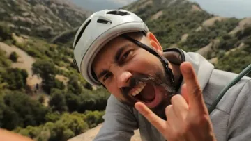 «Я не міг собі купити машину чи годинник»: Бєдняков поділився, як працювала «золота картка» в проєкті «Орел і Решка»