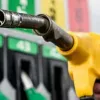 «Ресурсу не вистачає, особливо дизеля»: в Україні зростуть ціни на паливо – експерт дав невтішний прогноз