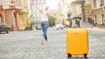Багаж буде в безпеці: що робити, аби вашу валізу не вкрали – поради експертки з подорожей