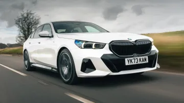 Обійшов Mercedes та Audi: названо переможця рейтингу топ-10 преміальних автомобілів планети