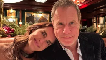 Акторка Брук Шилдс з фільму «Блакитна лагуна» потролила чоловіка: зізналась у коханні і нагадала про молодість