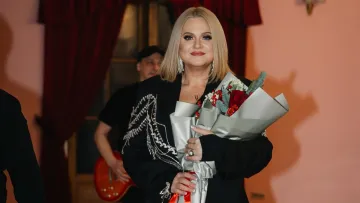 Раптово знепритомніла та зламала ребра: відома співачка Наталія Бучинська вийшла на зв'язок після травм