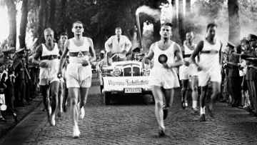 МОК не має нічого проти продажів футболок з символами Олімпіади-1936: пропаганду назвали частиною спадщини