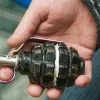У Кам'янському чоловік підірвав гранату під час перевірки документів: внаслідок інциденту є поранені