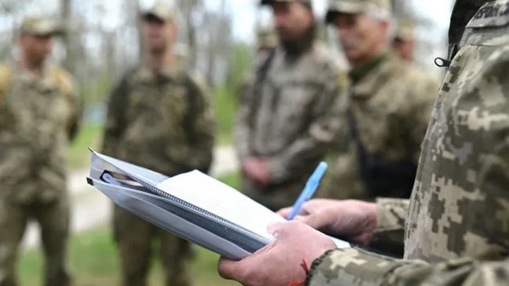 В Одесі службовці ТЦК побили морпіха, звільненого з полону: є заяви про фізичне насильство та викидання з авто