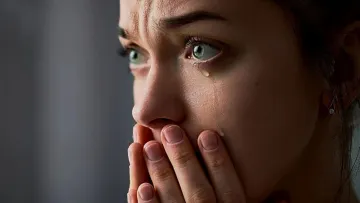 Сльози під час конфлікту допомагають перемогти опонента: інструмент, який впливає на репутацію співрозмовника