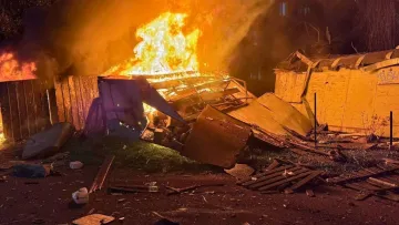 Ворог знову атакував Київ балістичними ракетами: є попередня інформація про загиблого та постраждалих