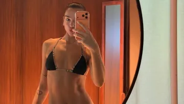 Відпочинок після турне: як Дуа Ліпа вразила своєю формою в Мексиці – гарячі фото