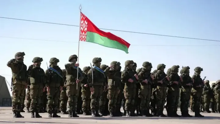 Білорусь концентрує війська на кордоні з Польщею та Литвою: пояснюють це військовими навчаннями
