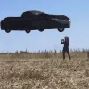 Їздить дорогами та вертикально злітає: фото першого у світі летючого автомобіля – ціна вражає