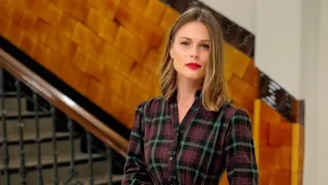 Ольга Фремут з донькою привітали бабусю з днем народження: як виглядає старенька та скільки їй років – відео